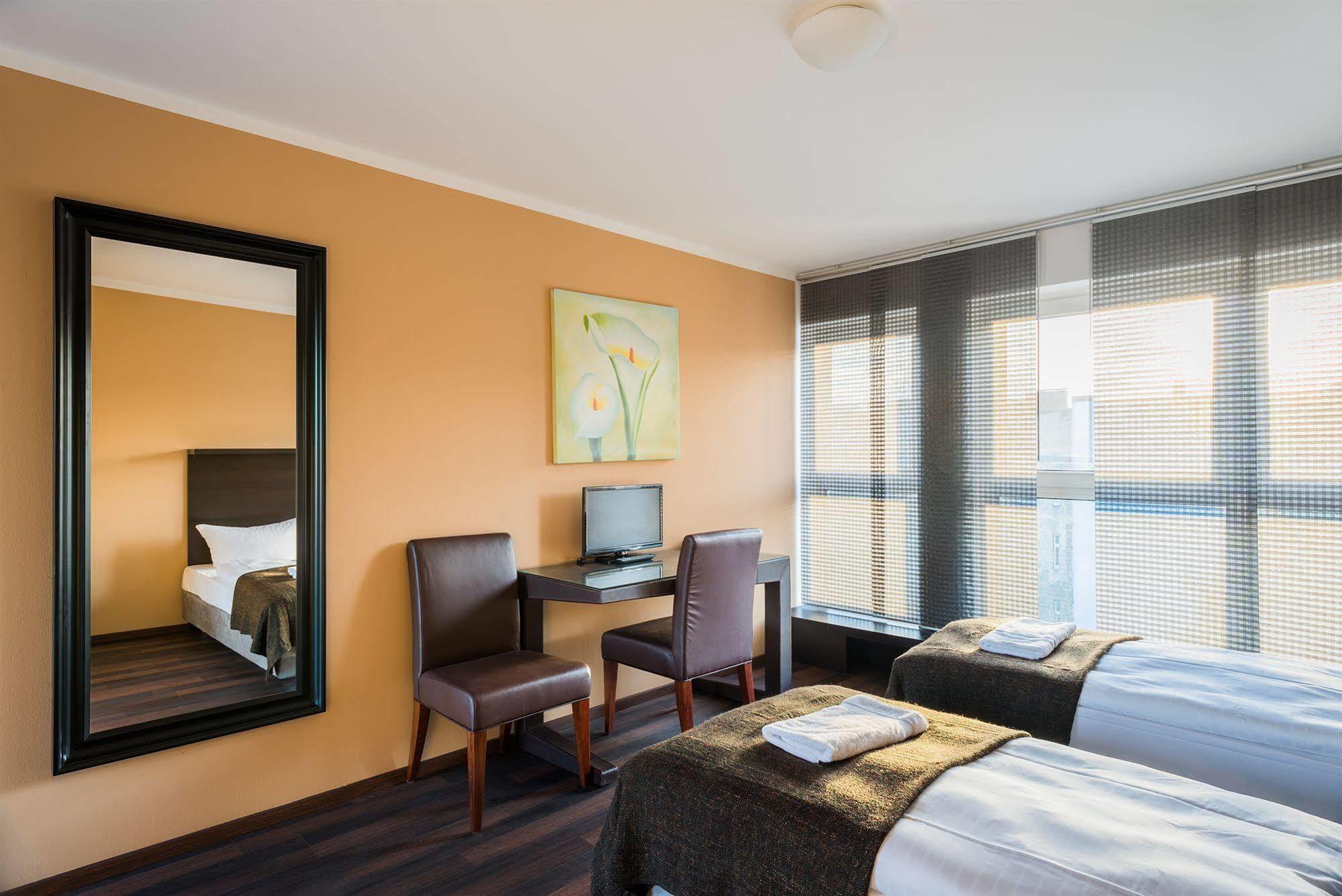 Apple City Hotel Берлін Екстер'єр фото