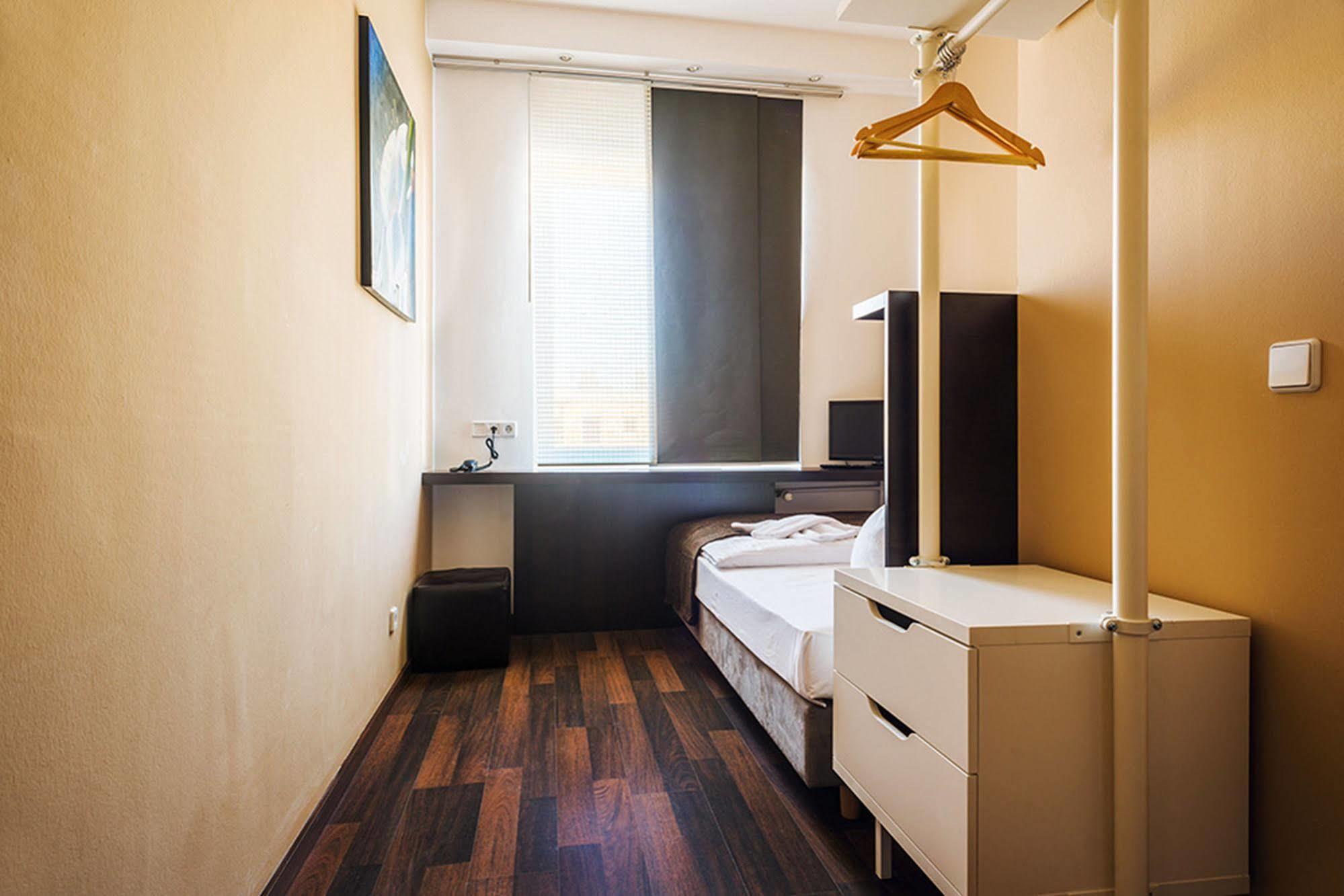 Apple City Hotel Берлін Екстер'єр фото