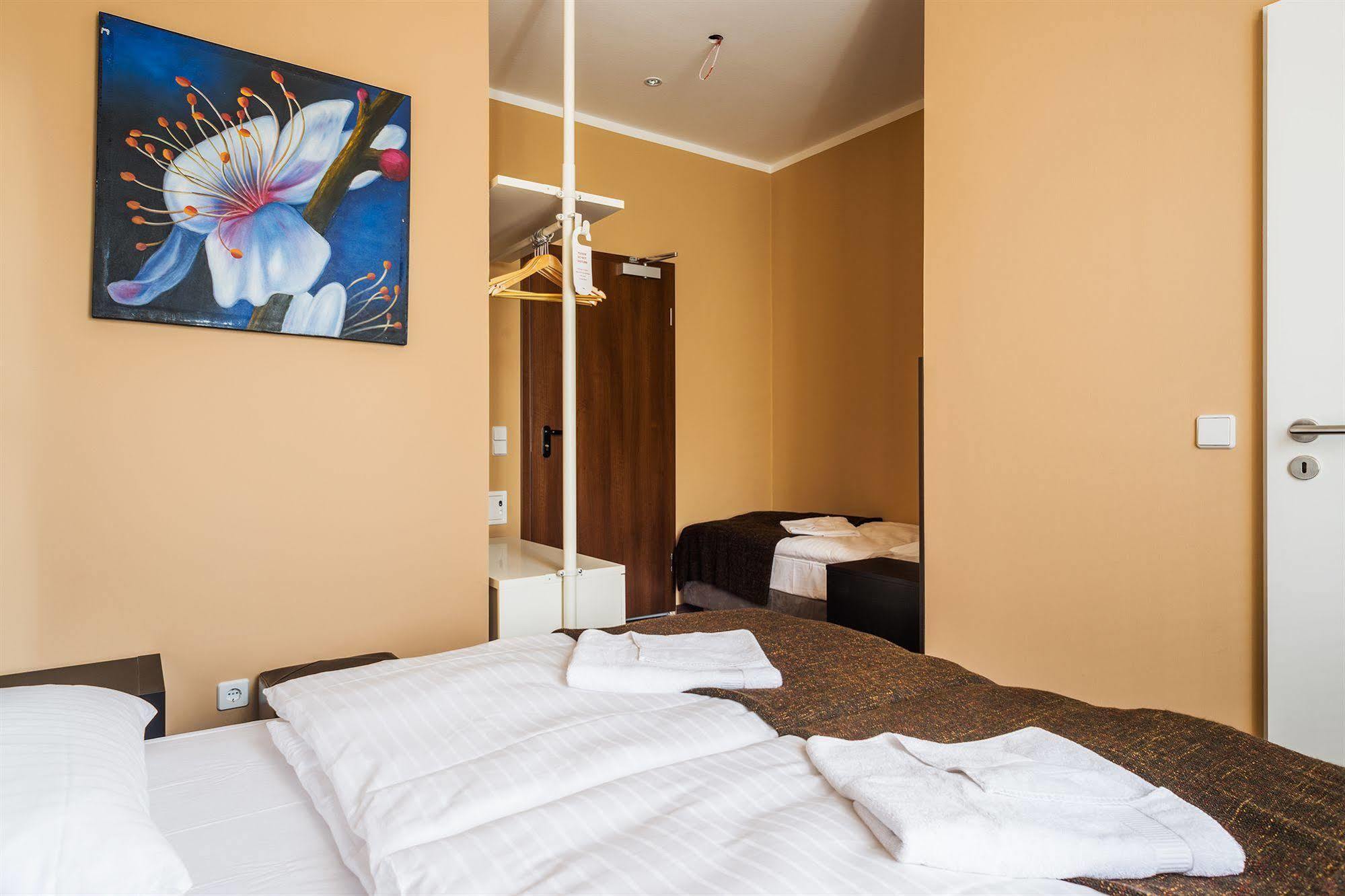 Apple City Hotel Берлін Екстер'єр фото